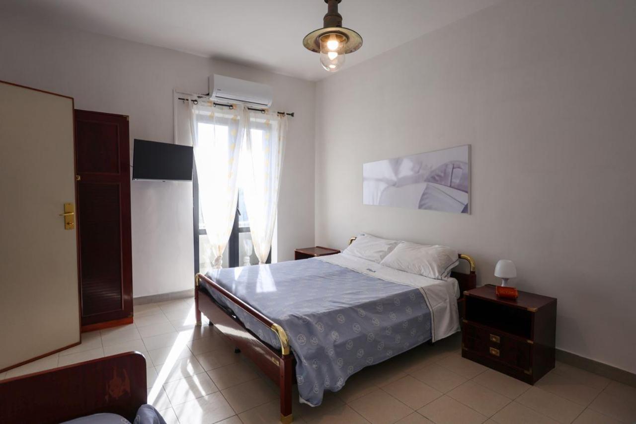 Hotel Barracuda Varcaturo Dış mekan fotoğraf