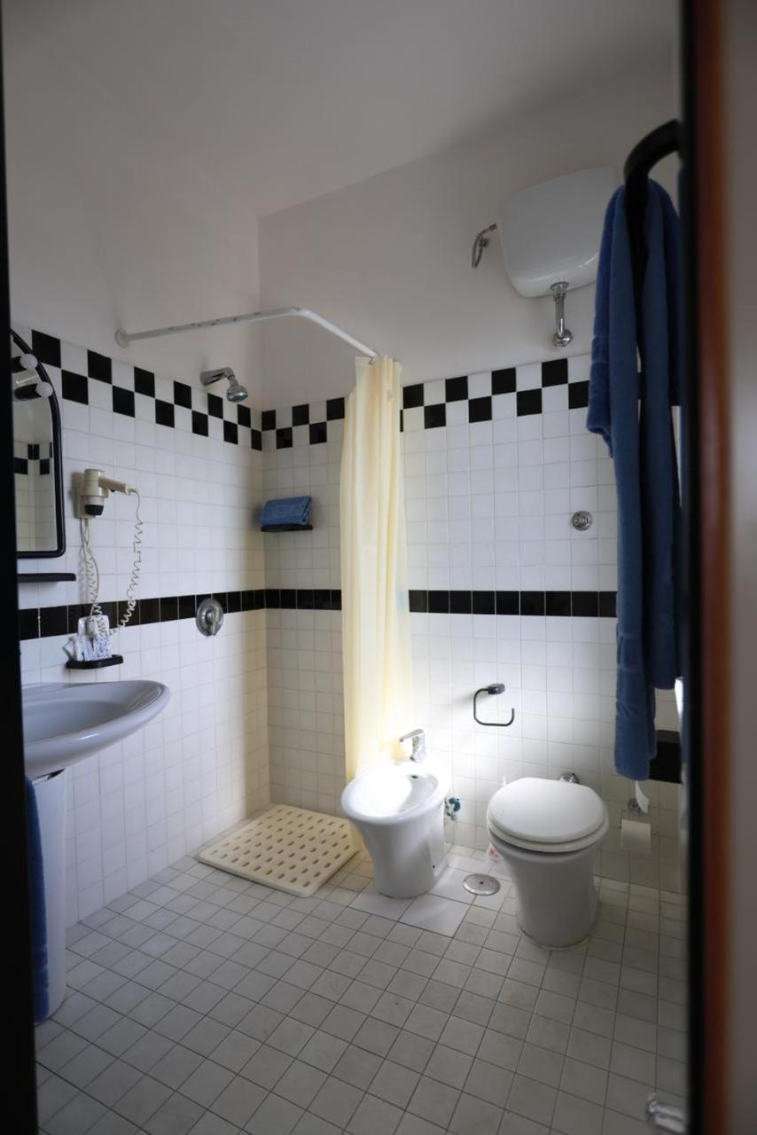 Hotel Barracuda Varcaturo Dış mekan fotoğraf